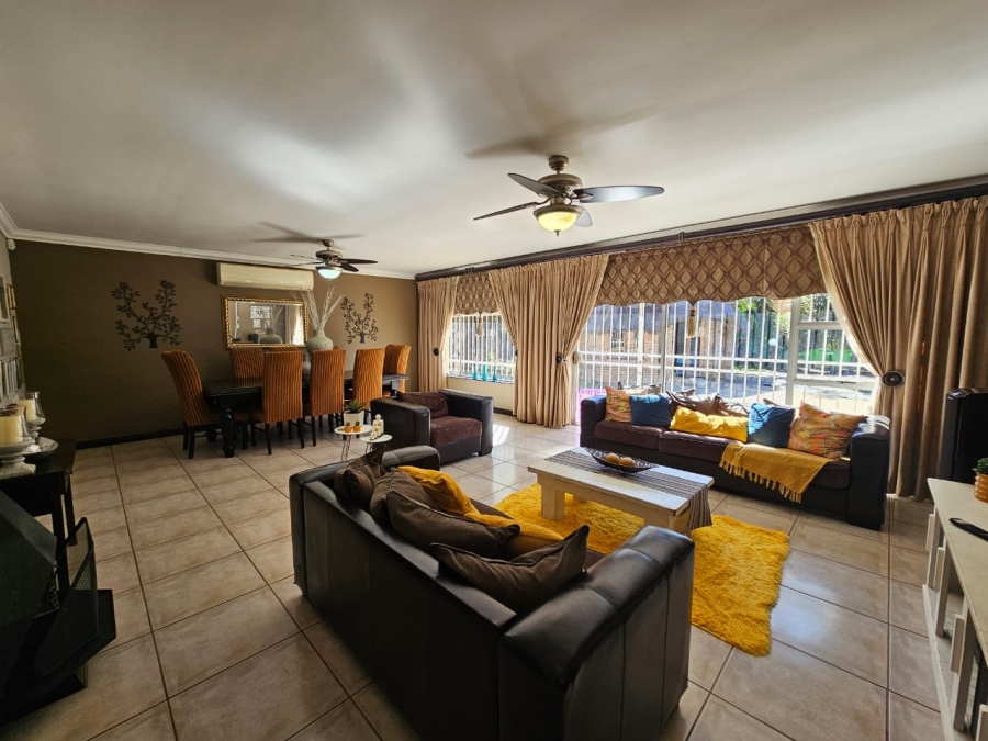 4 Bedroom Property for Sale in Jan Cillierspark Free State